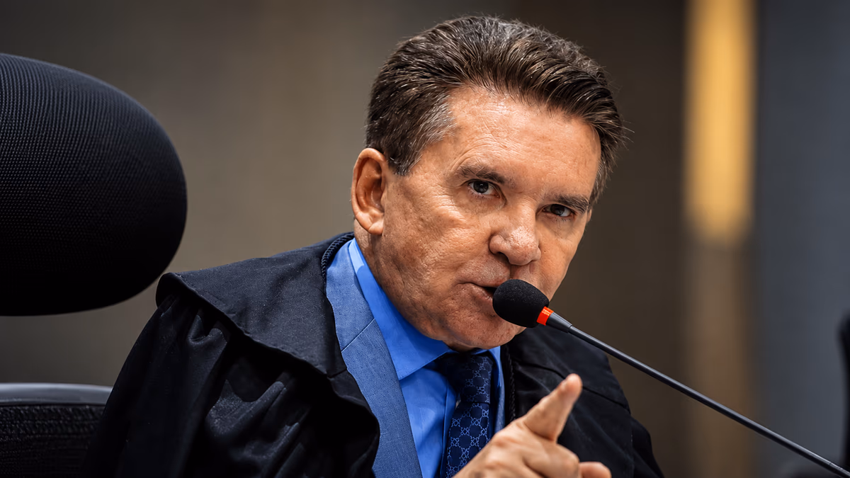 Presidente do TCE-MT é preso em operação da Polícia Federal