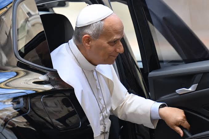 Papa Leão XIV será operado por nódulo no pulmão hoje em Roma